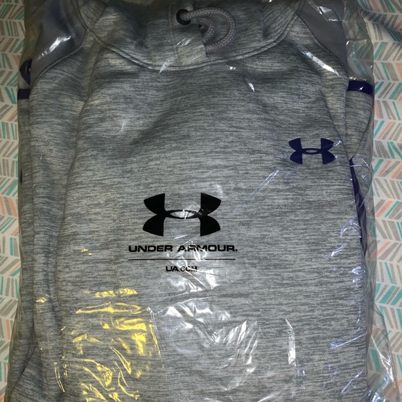 Under Armour Tops - Women’s Under Armour extra large hoodie color gray